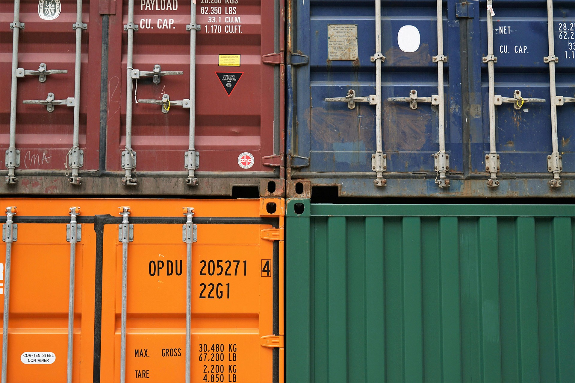Ocean Express: Sea Freight for Dangerous and Bulky Cargo